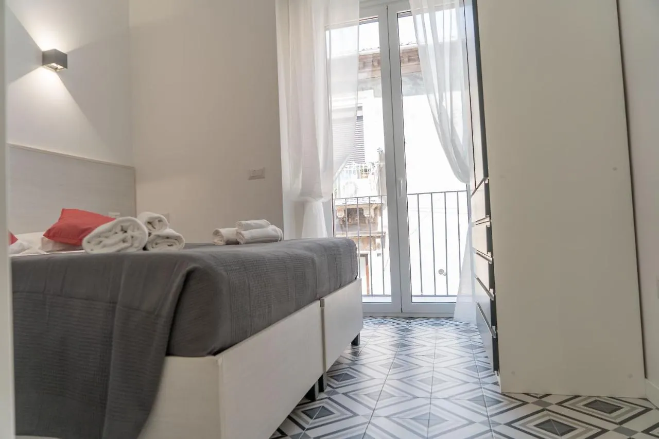 305 Apartment Catania